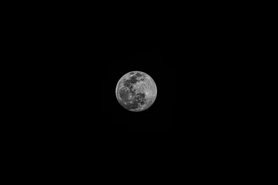 Just the moon. No tricks, just patience.